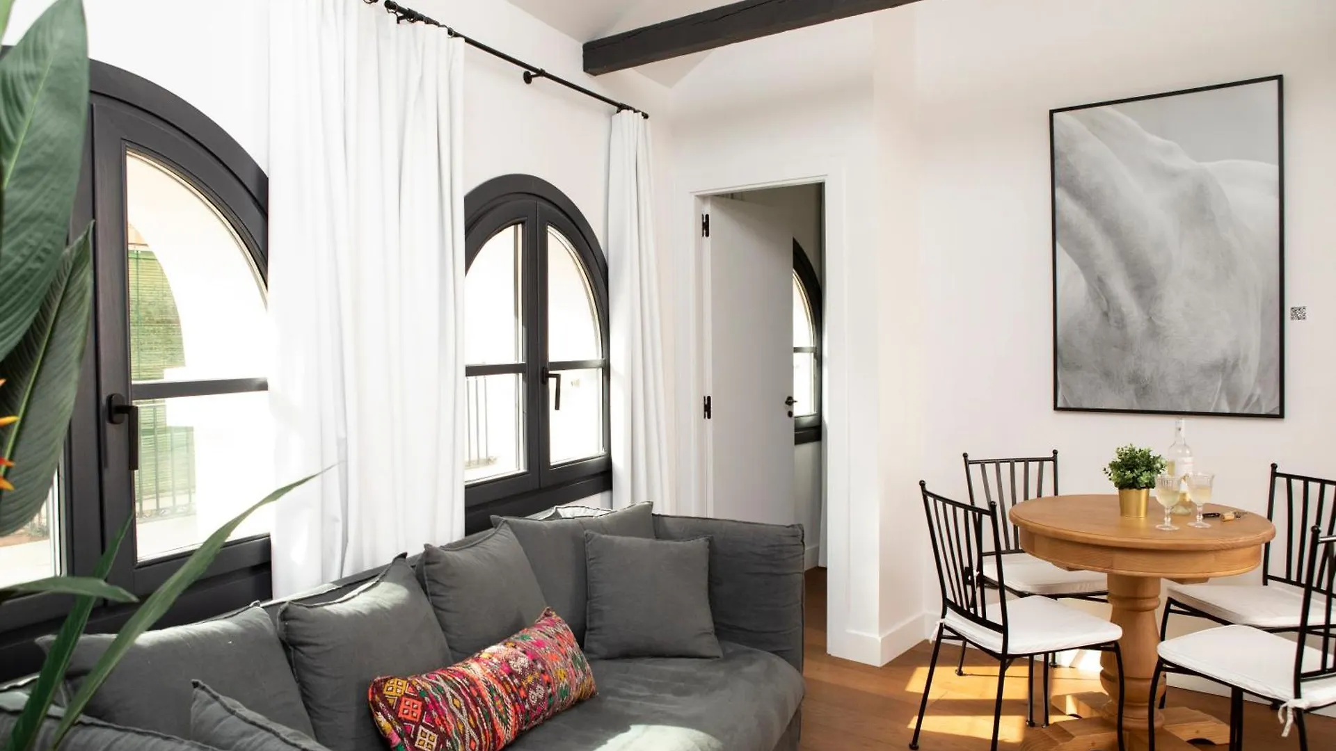 Palacete Molina Seville Apartment